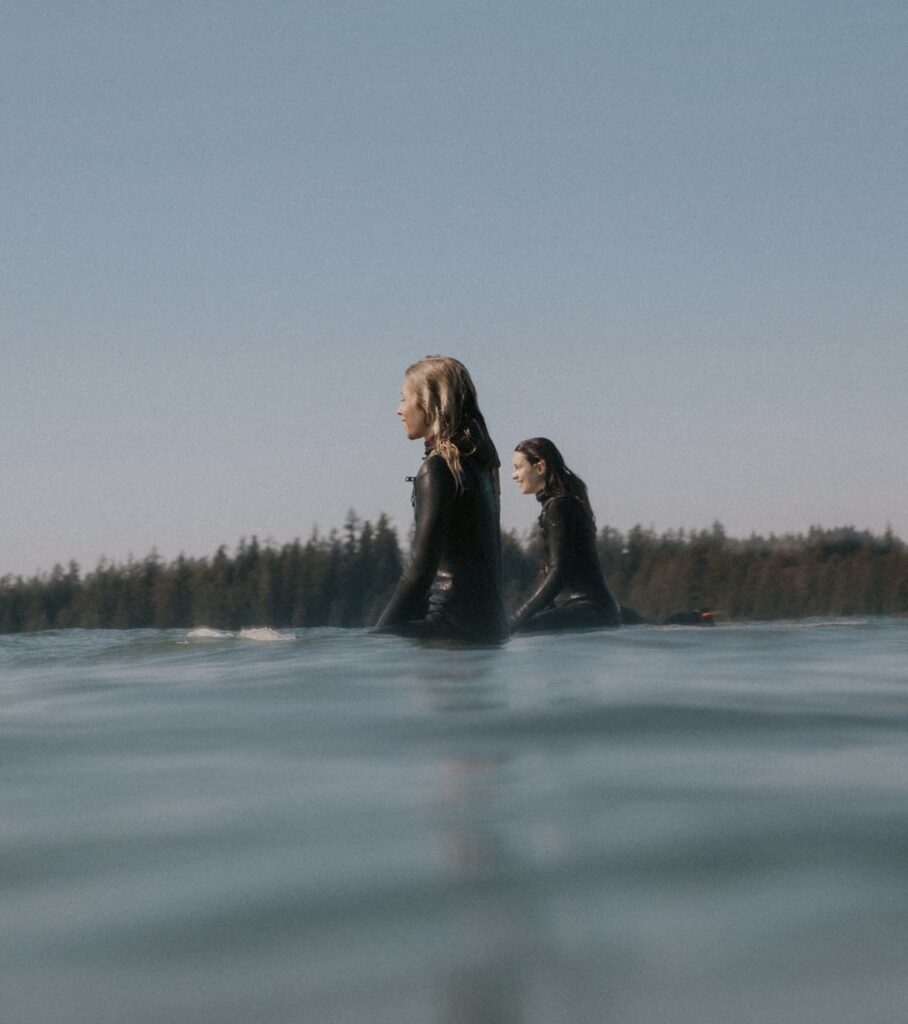 Surf sur la côte Ouest du Canada